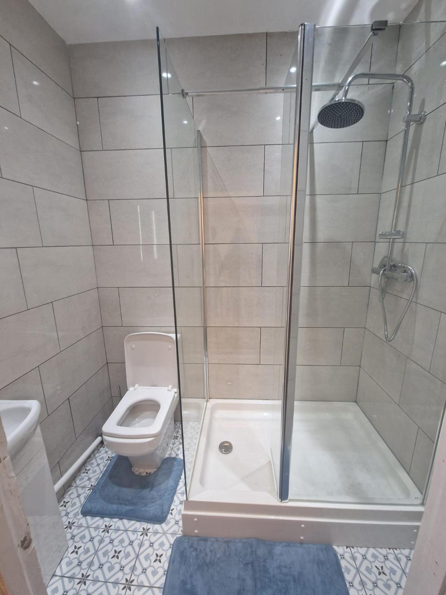 Large Digbeth Double Room Shared Bathroom เบอร์มิงแฮม ภายนอก รูปภาพ